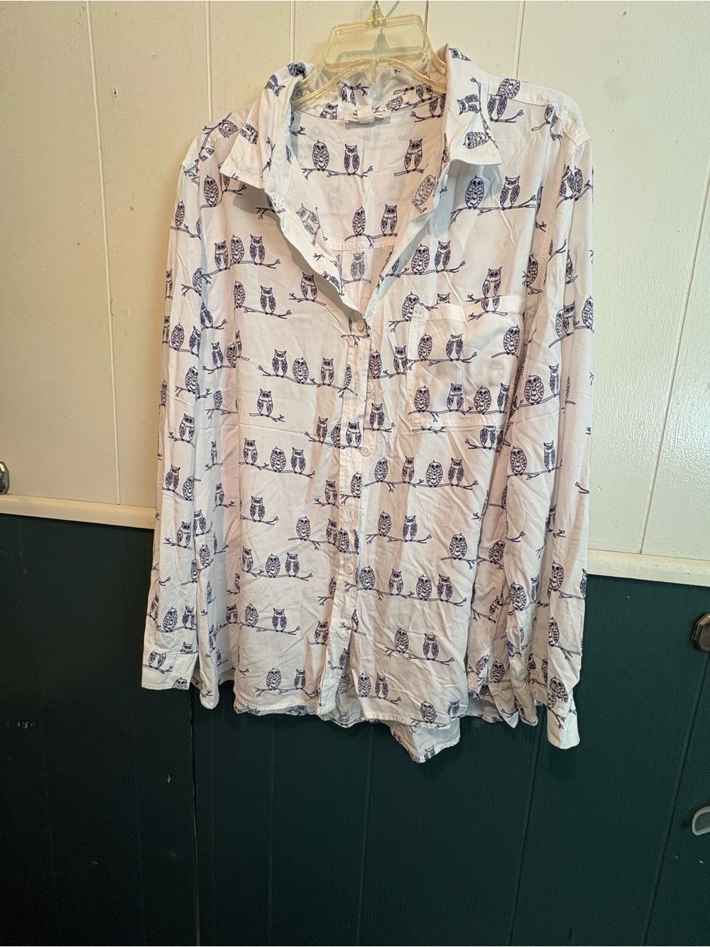 beachlunchlounge White Top with Navy Owl Print